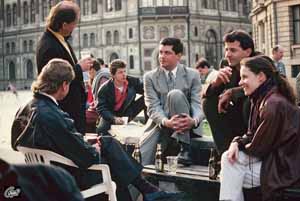 April 1994 - Geschftsleute am Domplatz