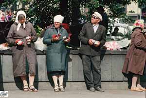 August 1993 - Zigarettenverkäufer am Bahnhofsplatz