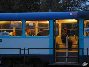 Oktober 2006 - abends in der Straßenbahn