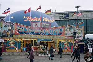 kirmes am bahnhof